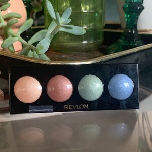 Revlon Eyeshadow Palette - Coral, Burgundy, Mint, Teal